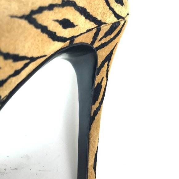 BCBGeneration Parade Tribal Print Platform Heel 7.5 - Picture 4 of 5
